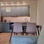 Cichy Na Skraju Parku Slaskiego דירה קטוביץ