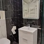 Cichy Na Skraju Parku Slaskiego דירה קטוביץ