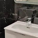 Cichy Na Skraju Parku Slaskiego * קטוביץ
