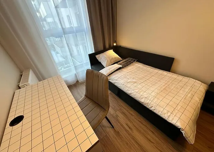 Cichy Na Skraju Parku śląskiego *