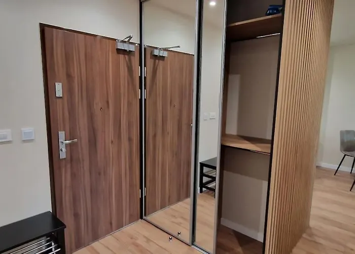 Cichy Na Skraju Parku śląskiego Katowice